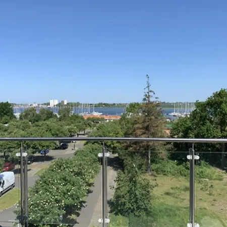 Holiday home Inselblume 33 - Im Turm Der Strandburg Burgtiefe auf Fehmarn