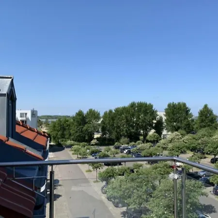 Inselblume 33 - Im Turm Der Strandburg * Burgtiefe auf Fehmarn